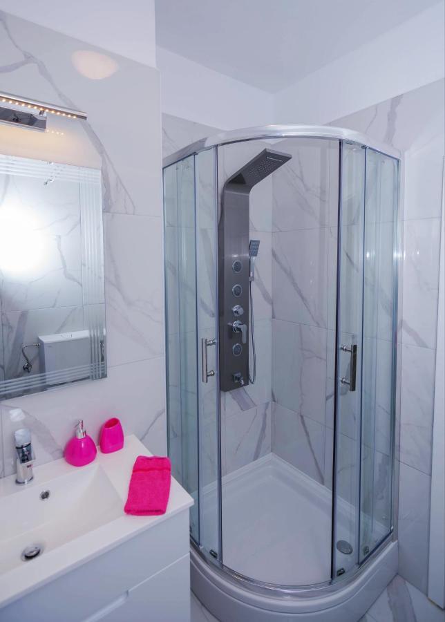 Apartments Samac Σίμπενικ Εξωτερικό φωτογραφία