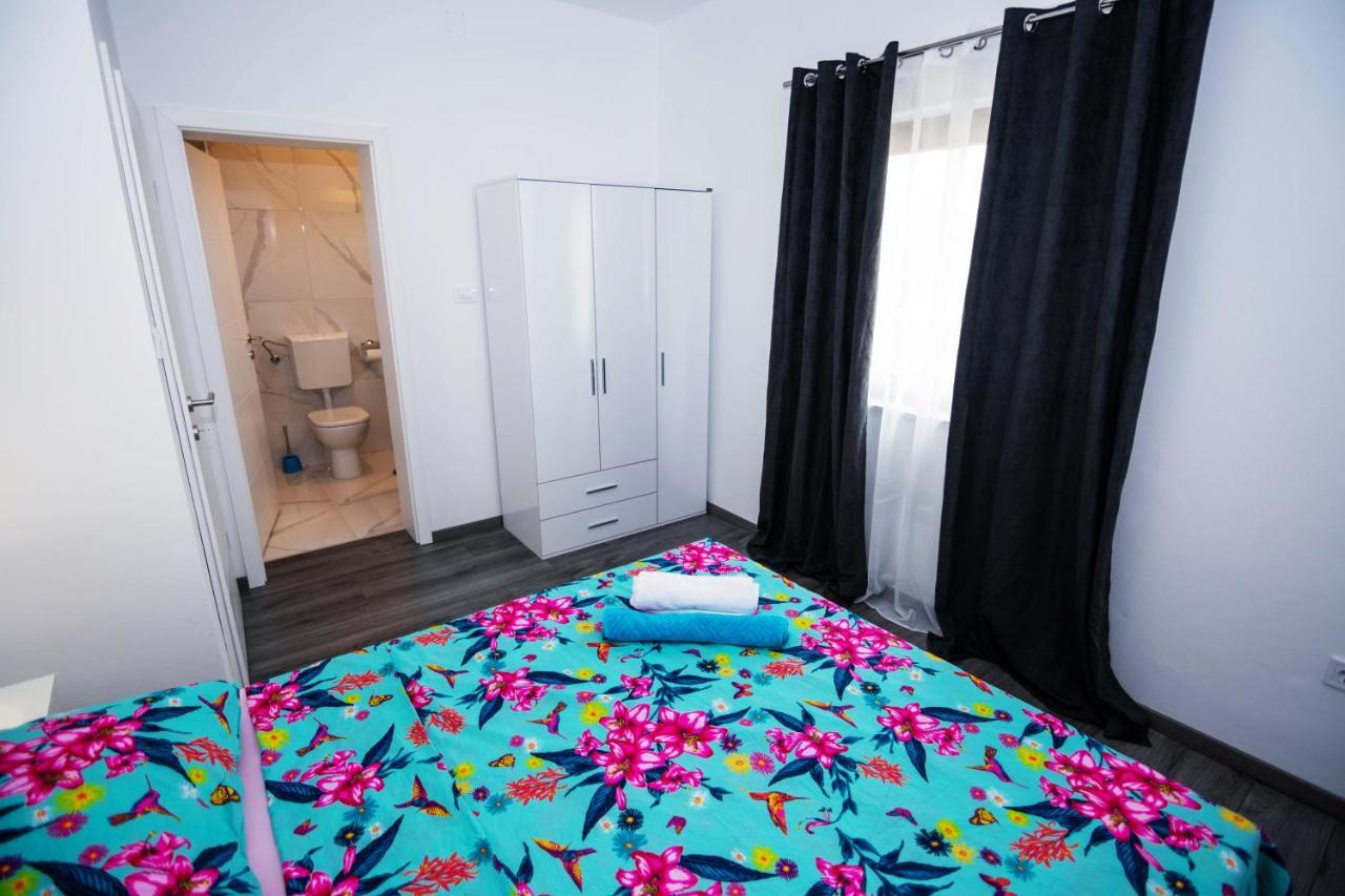 Apartments Samac Σίμπενικ Εξωτερικό φωτογραφία