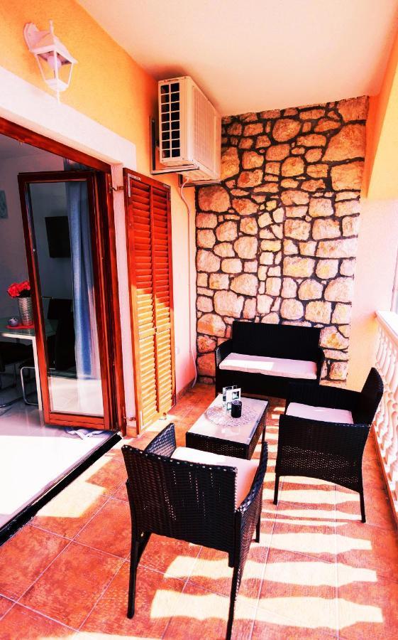 Apartments Samac Σίμπενικ Εξωτερικό φωτογραφία