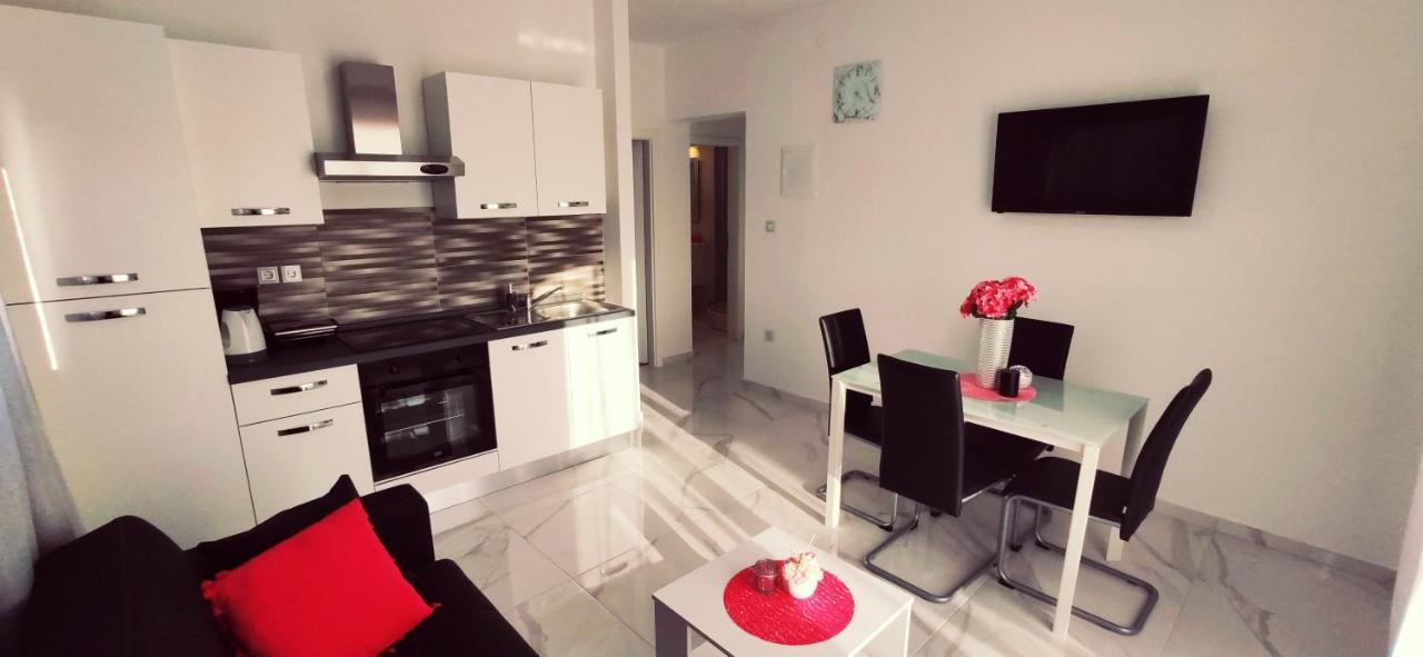 Apartments Samac Σίμπενικ Εξωτερικό φωτογραφία