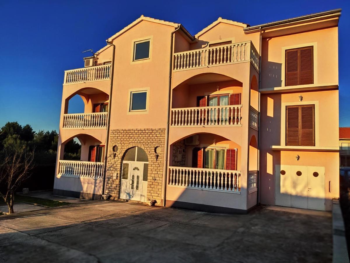 Apartments Samac Σίμπενικ Εξωτερικό φωτογραφία